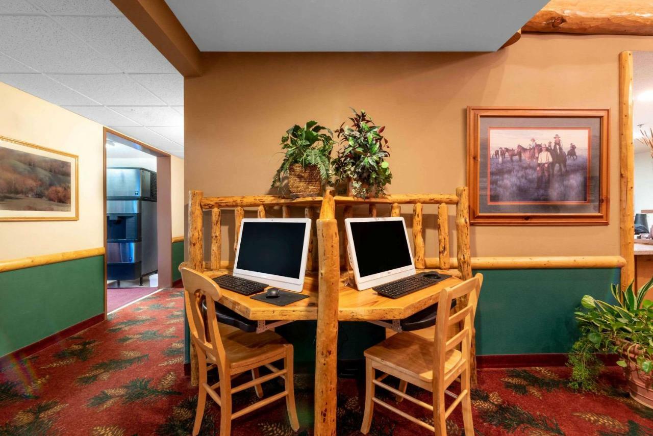 Summerset Hotel And Suites Rapid City West Ngoại thất bức ảnh